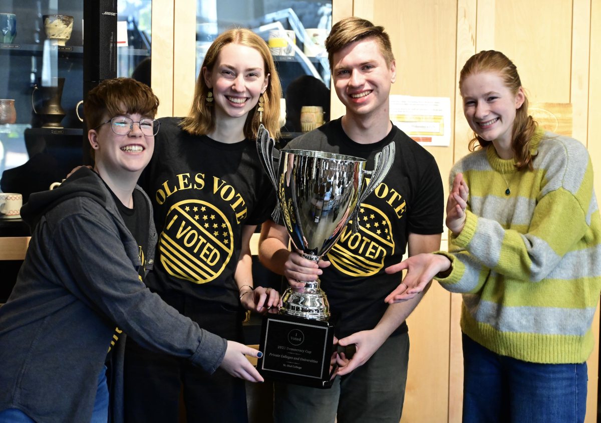 St. Olaf students win the 2022 Minnesota Democracy Cup